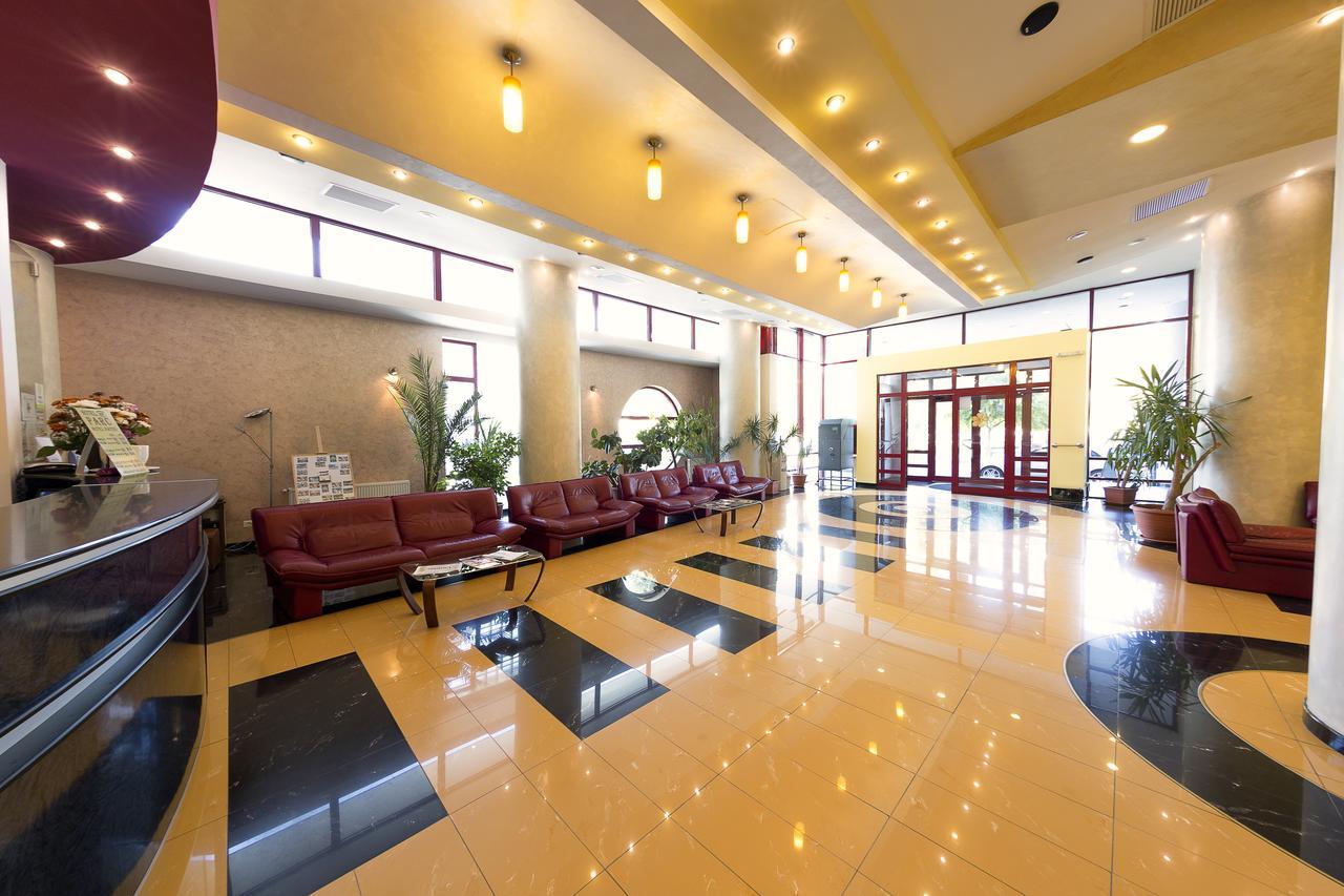 Hotel Parc 阿尔巴·尤利亚· 外观 照片